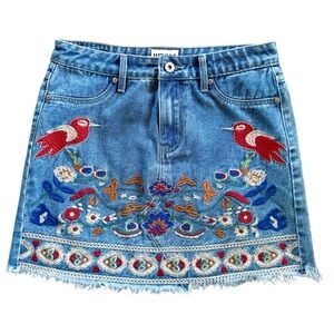 Umgee‎ Embroidered Floral Bird Boho Mini Denim Jean Skirt Size Small
